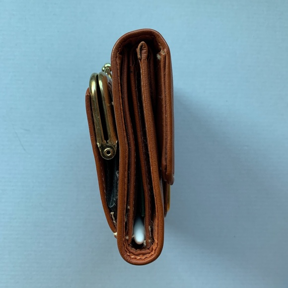 Vintage Leather Roger Gimbel Wallet With Mirror and Memo Pad - Picture 2 of 12